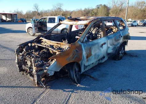 2015 Nissan Pathfinder Platinum z USA, uszkodzony, nr VIN 5N1AR2MN4FC652084